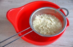 "Макаронс" на итальянской меренге