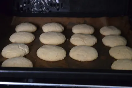 Пасхальные печенье с арахисовой пастой