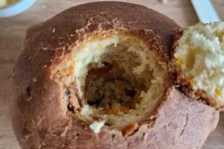 Сливочный кулич с начинкой