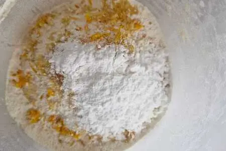 Сливочный кулич с начинкой