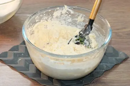 Ванильный кекс с малиновой пропиткой