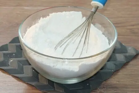 Ванильный кекс с малиновой пропиткой