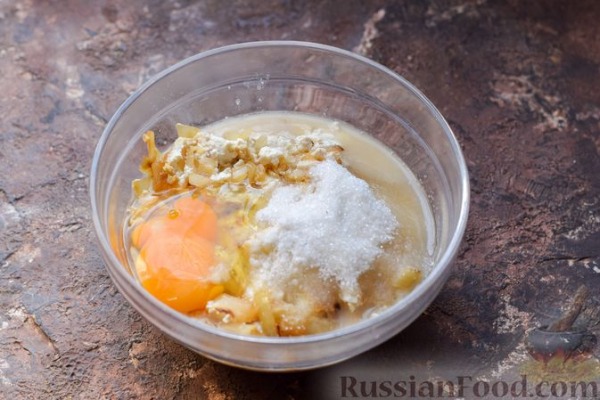 Творожный хлеб с жареным луком