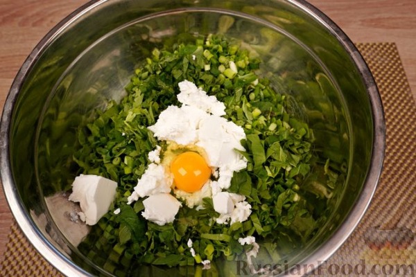 Самса с сыром и зеленью
