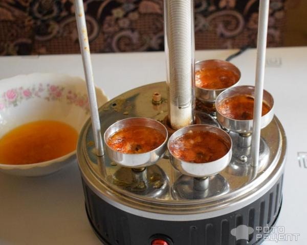 Рецепт: Шашлык в электрошашлычнице - из куриных окорочков в виноградном уксусе
