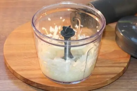 Индейка запеченная в луковом кляре