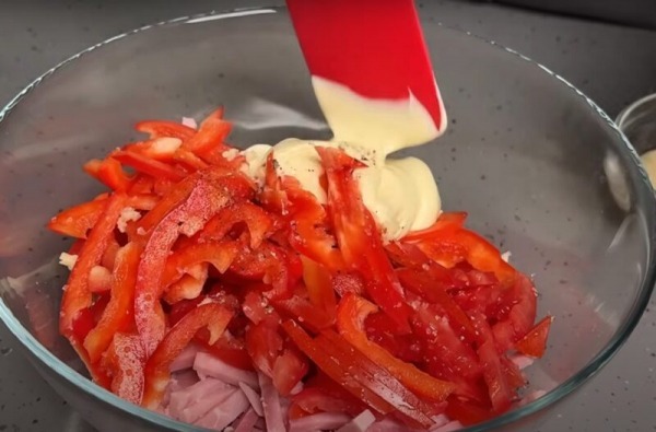 Рецепт — новинка. Салат «Розовый фламинго» — ещё один вкусный салатик в мою копилочку