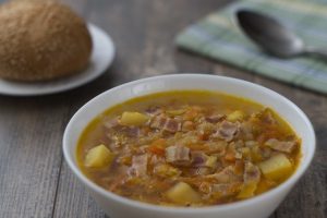 Гороховый суп с беконом