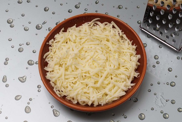 Слойки с ветчиной и сыром