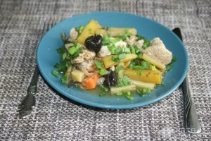 Рецепт: Индейка с овощами – с любистоком