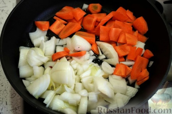 Рулет из блинного теста, с паштетом (в духовке)