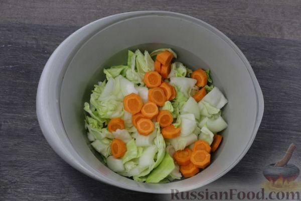 Запечённая курица с рисом и овощами (в рукаве)