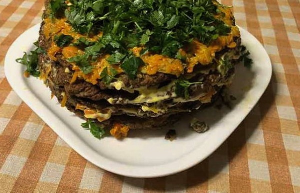 Печеночный торт из говяжьей печени классический