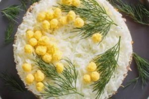 Салат Мимоза со сливочным маслом классический