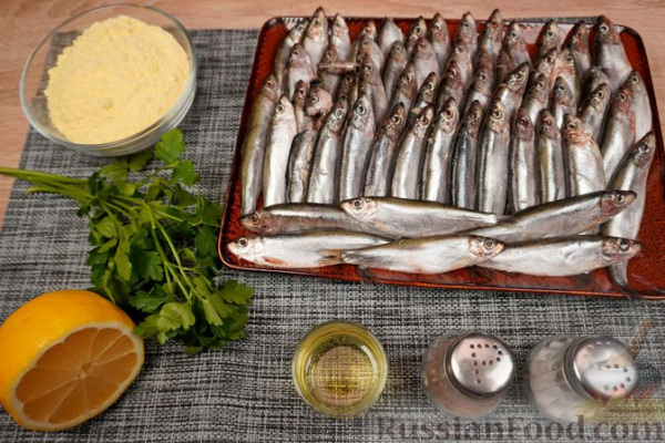 Жареная хамса в панировке из кукурузной муки