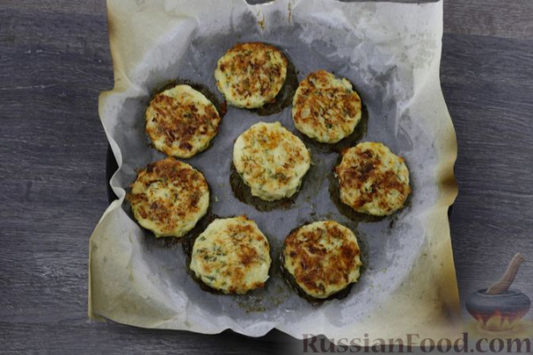 Рубленые куриные котлеты с сыром, запечённые в духовке