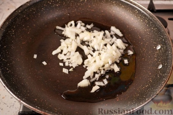 Фаршированные грибы с беконом и сладким перцем