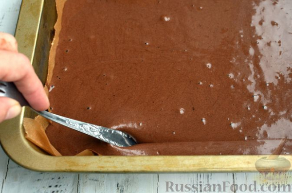 Двухцветный бисквитный рулет "Торнадо" с творожно-сливочной начинкой