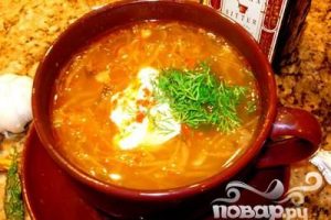 Щи с кислой капустой и мясом