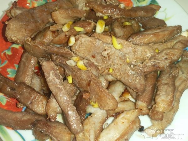 Рецепт: Черная рисовая лапша с уткой и овощами - На скорую руку