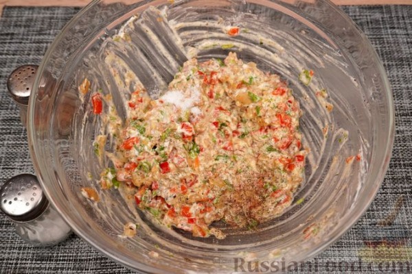 Фаршированные грибы с беконом и сладким перцем
