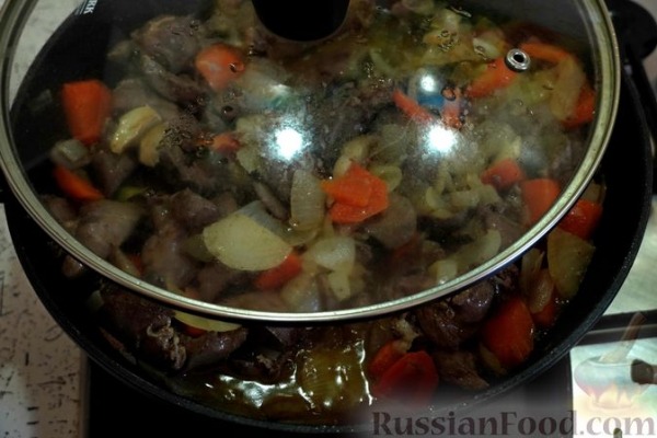 Рулет из блинного теста, с паштетом (в духовке)