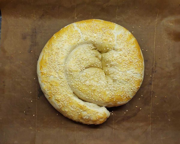 Пирог с курицей из слоеного теста