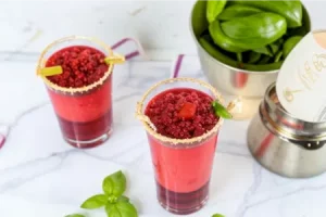 Компот из ревеня и базилика
