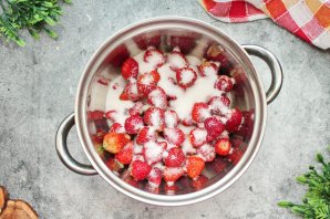 Варенье из клубники пятиминутка
