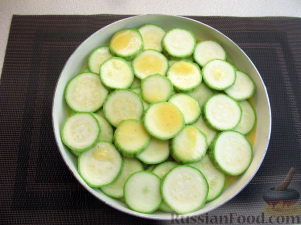 Запечённые кабачки в яично-молочной заливке, с сыром