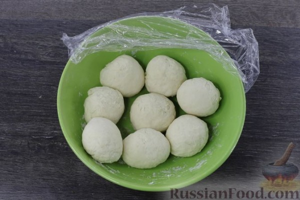 Хычины с сыром и зеленью
