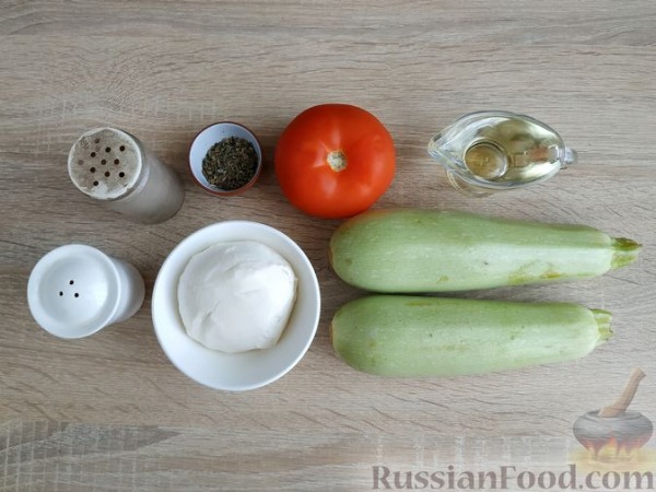 "Гармошки" из кабачков с помидорами и сыром, в духовке