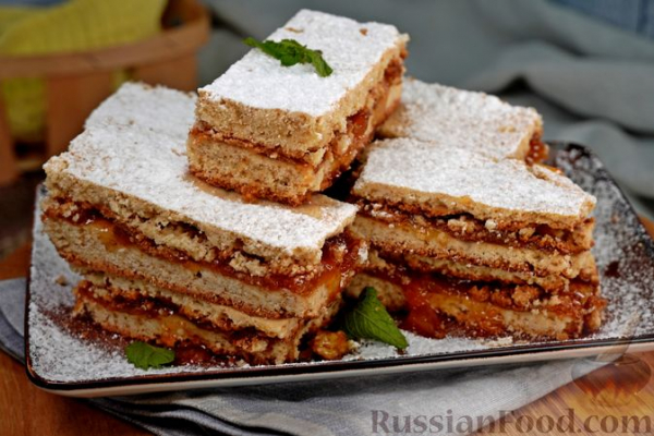 Песочный пирог с абрикосовым джемом