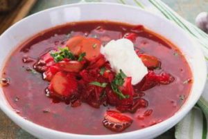 Борщ с мясом классический