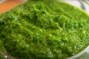 Вкусная и полезная зелёная паста. Идеальный способ заготовки зелени без заморозки