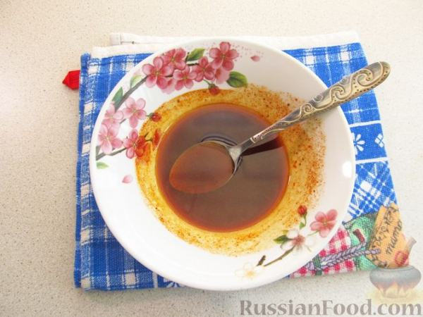 Рулетики из баклажанов по-грузински, с орехами, жареным луком и чесноком