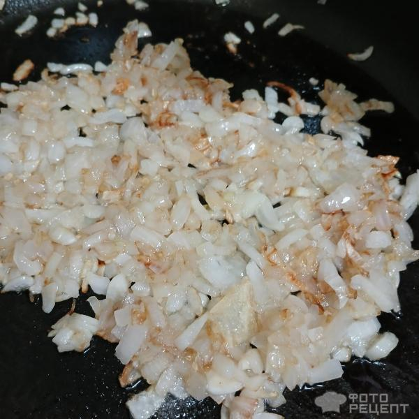 Рецепт: Паста алла Нерано - Спагетти с жареными кабачками, огурцами и чесноком. Лёгкое и ароматное летнее блюдо.
