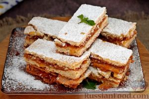Песочный пирог с абрикосовым джемом