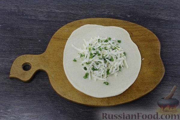 Хычины с сыром и зеленью