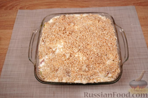 Молодой картофель, запечённый с кабачками и помидорами
