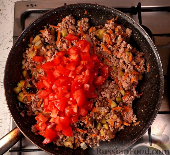 Фаршированный перец с мясом, рисом и овощами (в духовке)