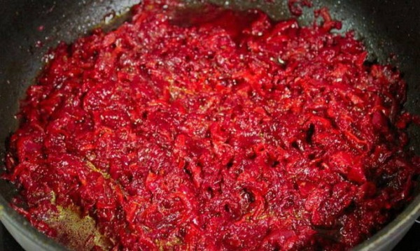 Борщ с мясом говядины классический