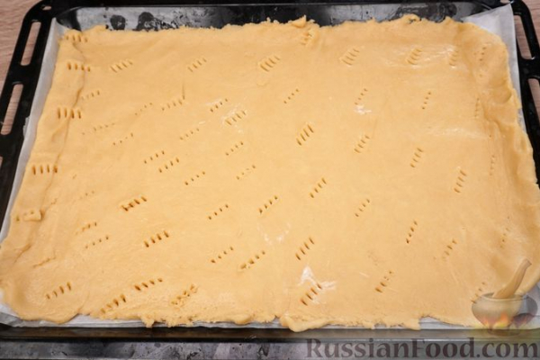 Песочный пирог с абрикосовым джемом