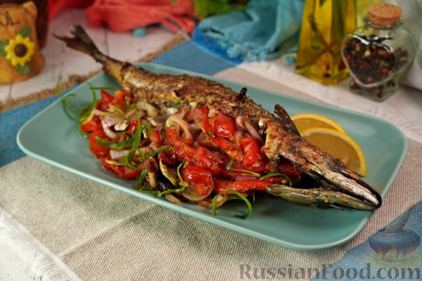 Запечённая скумбрия по-гречески