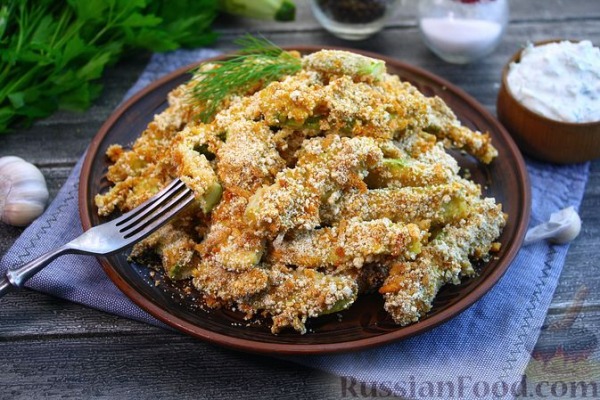 Запечённые кабачки в сырной панировке