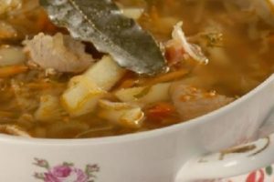 Щи из свежей капусты классические