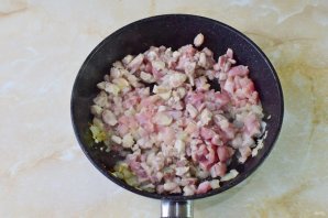 Блинчики с курицей и сыром