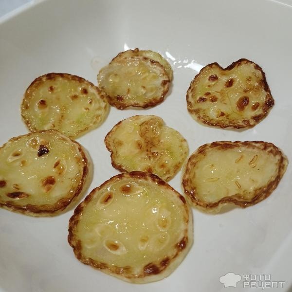 Рецепт: Паста алла Нерано - Спагетти с жареными кабачками, огурцами и чесноком. Лёгкое и ароматное летнее блюдо.