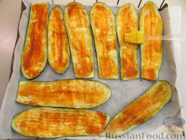 Рулетики из баклажанов по-грузински, с орехами, жареным луком и чесноком